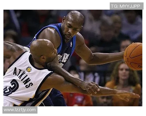 灰熊与小牛历史交锋回顾及战绩分析探讨