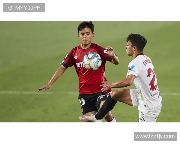 久保建英在新赛季表现亮眼引发球迷热议未来发展潜力无限