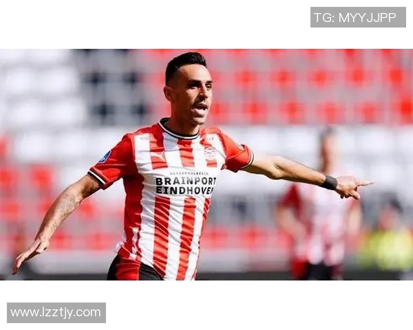 埃因霍温青年队迎战马斯特球队全力争胜展现青春风采