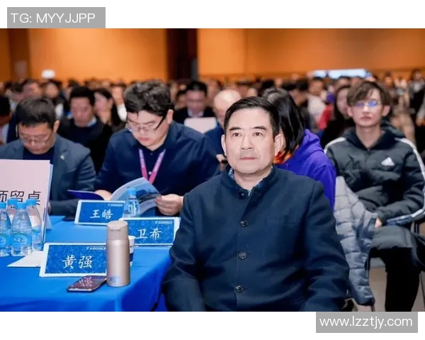 深度对话黄强畅谈英雄联盟背后的故事与人生感悟